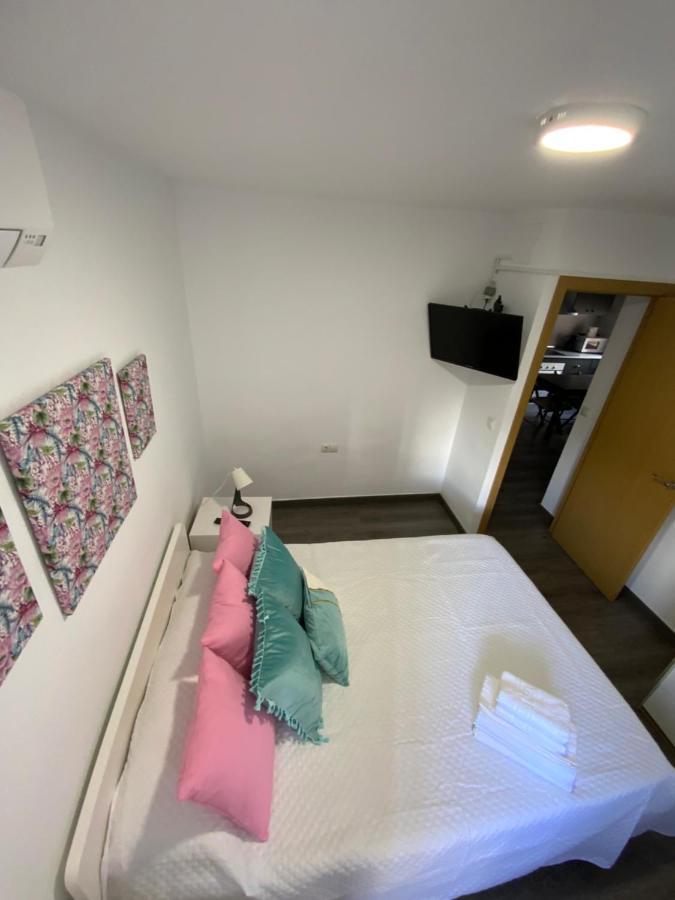 4 Capulino Apartamentos Málaga Exteriör bild