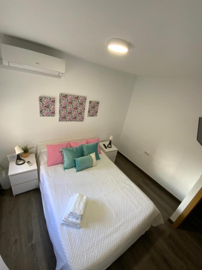 4 Capulino Apartamentos Málaga Exteriör bild